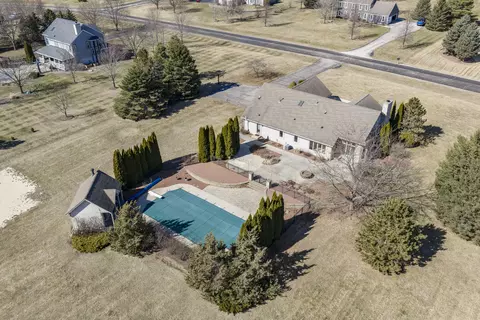 View/Area - s88w34777 Nesting, Eagle, WI 53119 photo 2 of 10