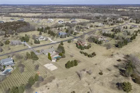 View/Area - s88w34777 Nesting, Eagle, WI 53119 photo 7 of 10