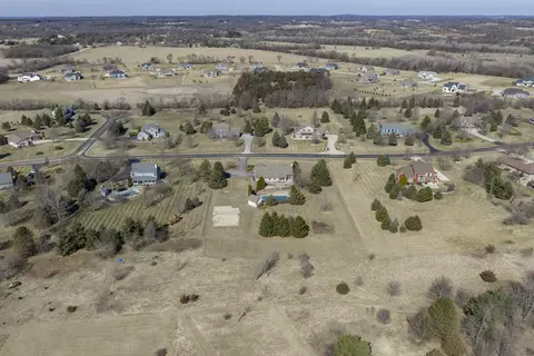 View/Area - s88w34777 Nesting, Eagle, WI 53119 photo 6 of 10