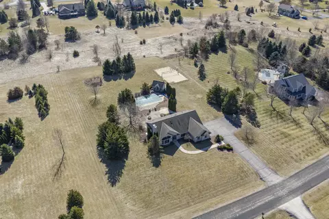 View/Area - s88w34777 Nesting, Eagle, WI 53119 photo 4 of 10