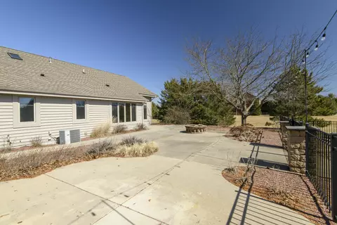 Exterior - s88w34777 Nesting, Eagle, WI 53119 photo 17 of 18