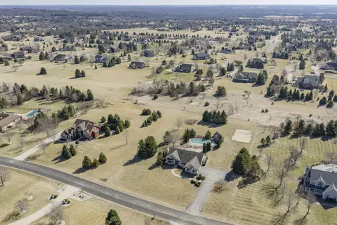 View/Area - s88w34777 Nesting, Eagle, WI 53119 photo 8 of 10