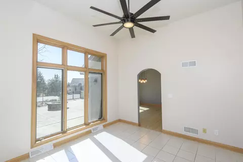 Living - s88w34777 Nesting, Eagle, WI 53119 photo 6 of 8