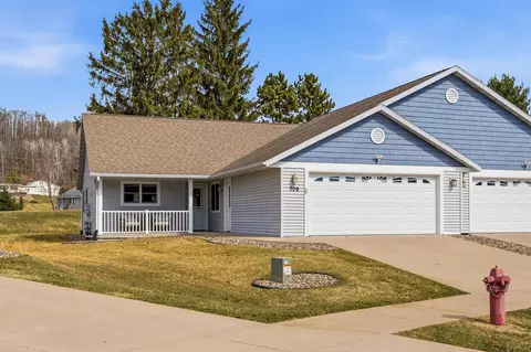 709 Wildwood, La Crescent, MN 55947