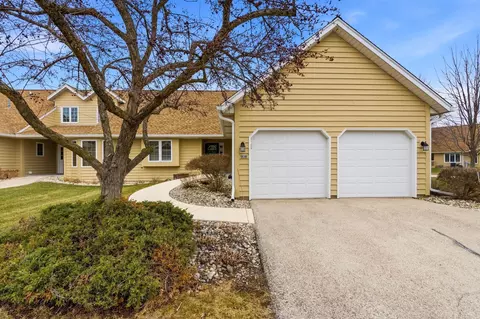 936 Spyglass, Waterford, WI 53185