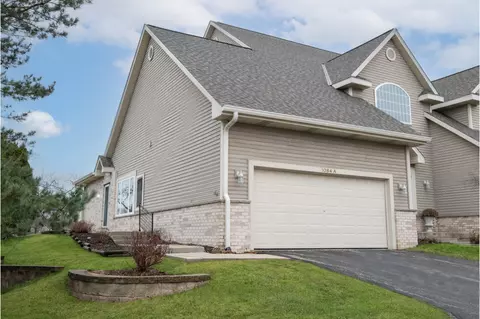 1084 Quinlan #A, Pewaukee, WI 53072
