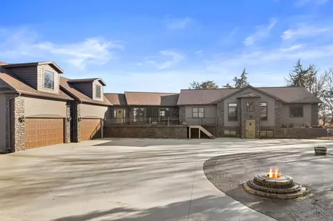 n5302 Crossman Road, Lake Mills, WI 53551