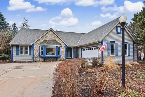 312 Manchester, Waukesha, WI 53188