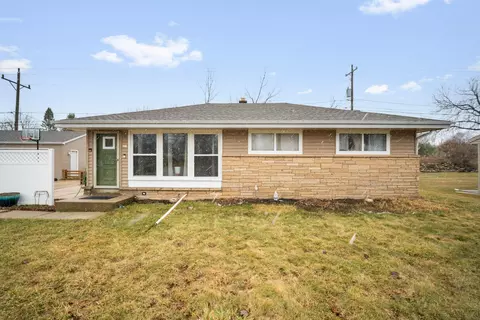 601 Edgewood, South Milwaukee, WI 53172