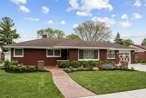 2948 S Orleans, West Allis, WI 53227