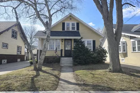 1007 71st, Kenosha, WI 53143