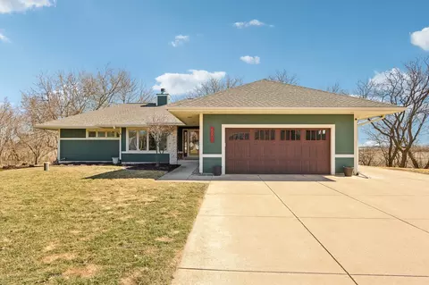6801 Lorraine, Norway, WI 53185