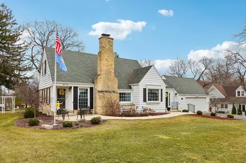 840 Kurtis, Elm Grove, WI 53122