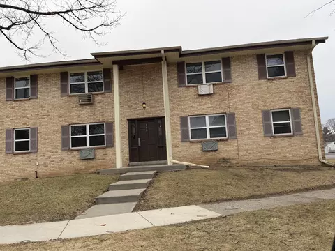 950 Aurora, Waukesha, WI 53186