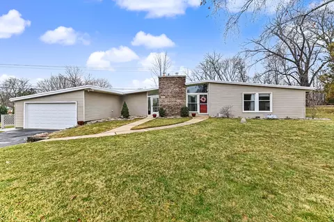 17835 Maple Tree, Brookfield, WI 53045