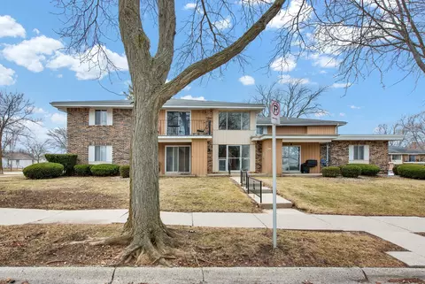 3449 S S Pne #1, Milwaukee, WI 53207