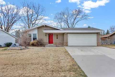 7679 S Lenox, Oak Creek, WI 53154