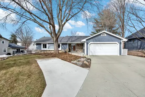 7900 W Drexel, Franklin, WI 53132