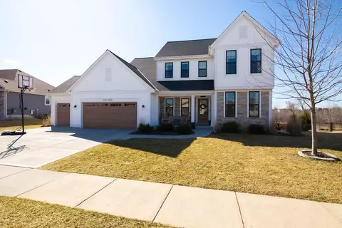 1331 Bluestem, Oconomowoc, WI 53066