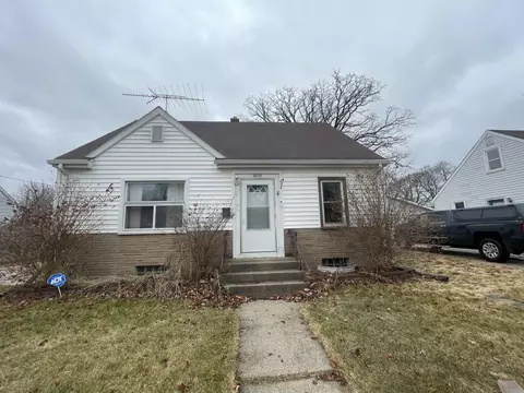 2214 S 17th, Sheboygan, WI 53081