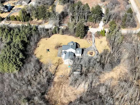 705 W Bradley, River Hills, WI 53217