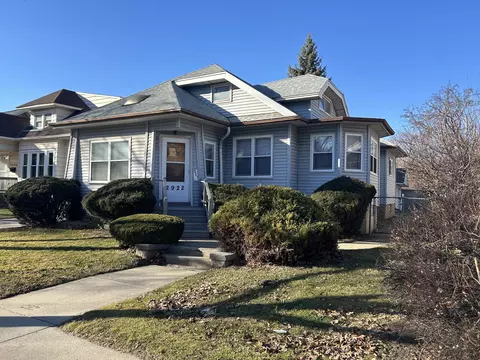 2922 W Mitchell, Milwaukee, WI 53215