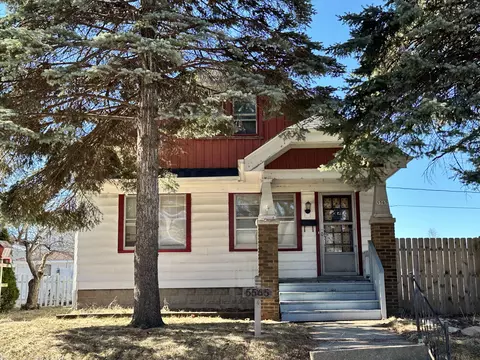 5565 N 32nd, Milwaukee, WI 53209