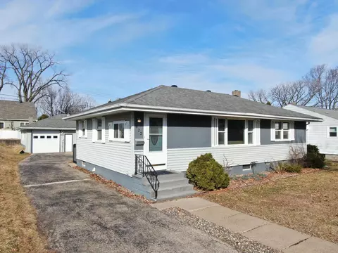 622 9th, Onalaska, WI 54650