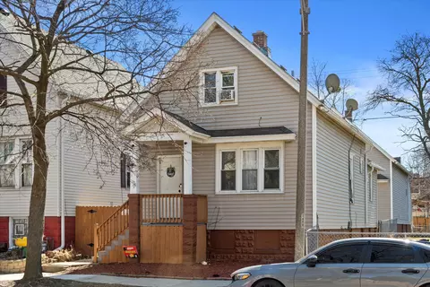 1425 W W Orch #1425A, Milwaukee, WI 53204