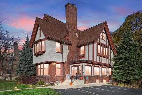 726 N 34th, Milwaukee, WI 53208