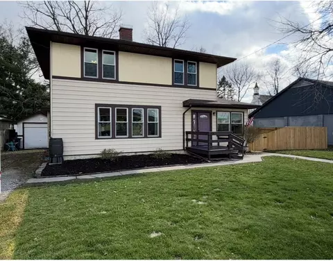 115 Maple, Walworth, WI 53184