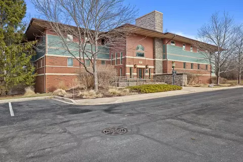 415 S S Wls #303, Lake Geneva, WI 53147