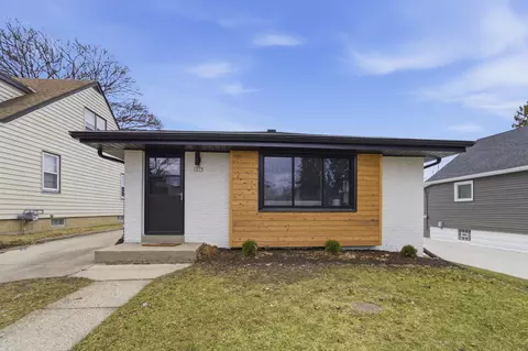 1215 S 91st, West Allis, WI 53214