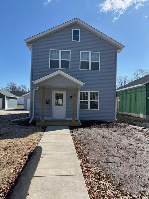 407 Oakland, Waukesha, WI 53186