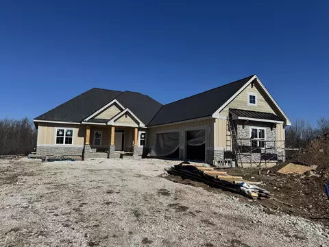 n51w18906 Quietwood, Menomonee Falls, WI 53046