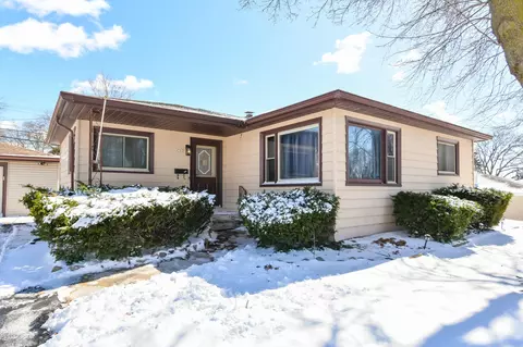703 Perry, Mount Pleasant, WI 53406