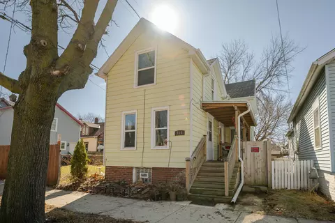 715 13th, Racine, WI 53403