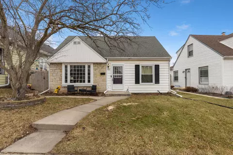 2331 S 61st, West Allis, WI 53219