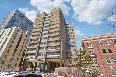 1919 N N Smt #1C, Milwaukee, WI 53202