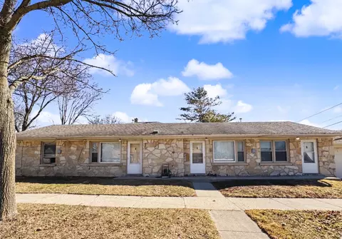 2276 N 94th, Wauwatosa, WI 53226