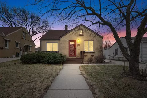 4376 S Adams, Milwaukee, WI 53207