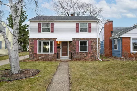 2471 N 80th, Wauwatosa, WI 53213