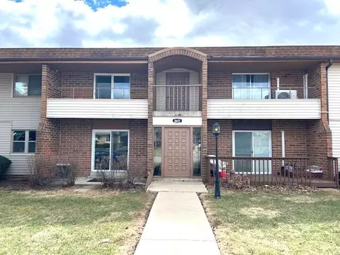 3621 St Andrews #107, Racine, WI 53405