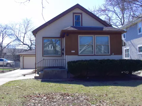6535 Powell, Wauwatosa, WI 53213