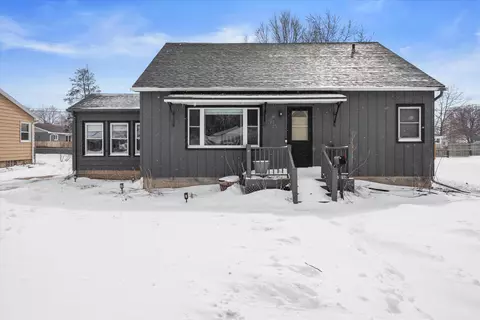 915 Carol, Watertown, WI 53094