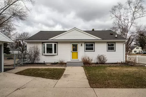 1129 3rd, Grafton, WI 53024