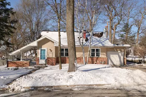 309 N 116th, Wauwatosa, WI 53226