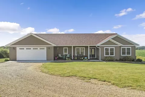30378 Wiscoy Rdg, Wiscoy, MN 55987