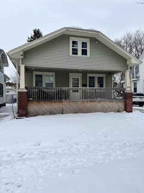 1112 Romayne, Racine, WI 53402