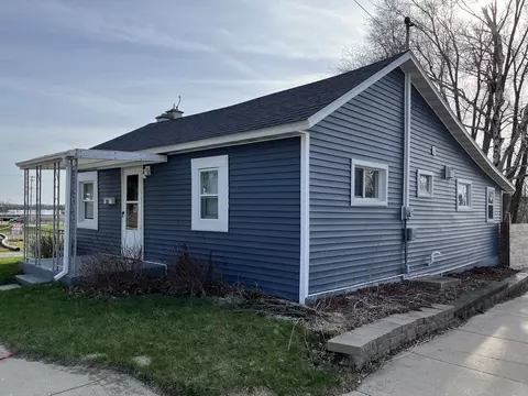 136 N Jefferson, Whitewater, WI 53190
